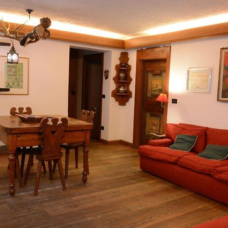 Ai Piedi Della Marmolada Apartamento Canazei Exterior foto