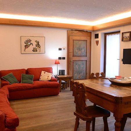 Ai Piedi Della Marmolada Apartamento Canazei Exterior foto